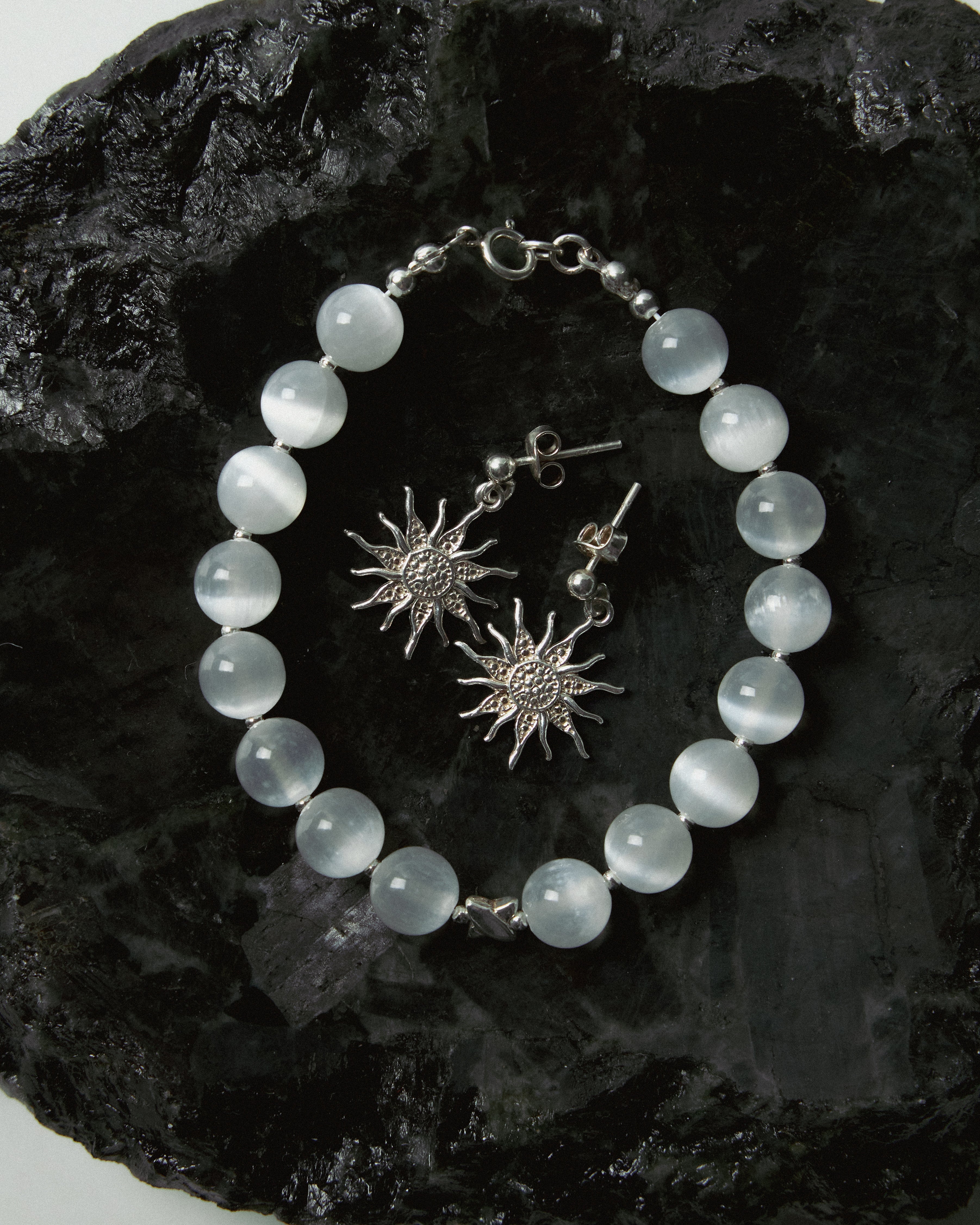Moonlight Touch BRACELET