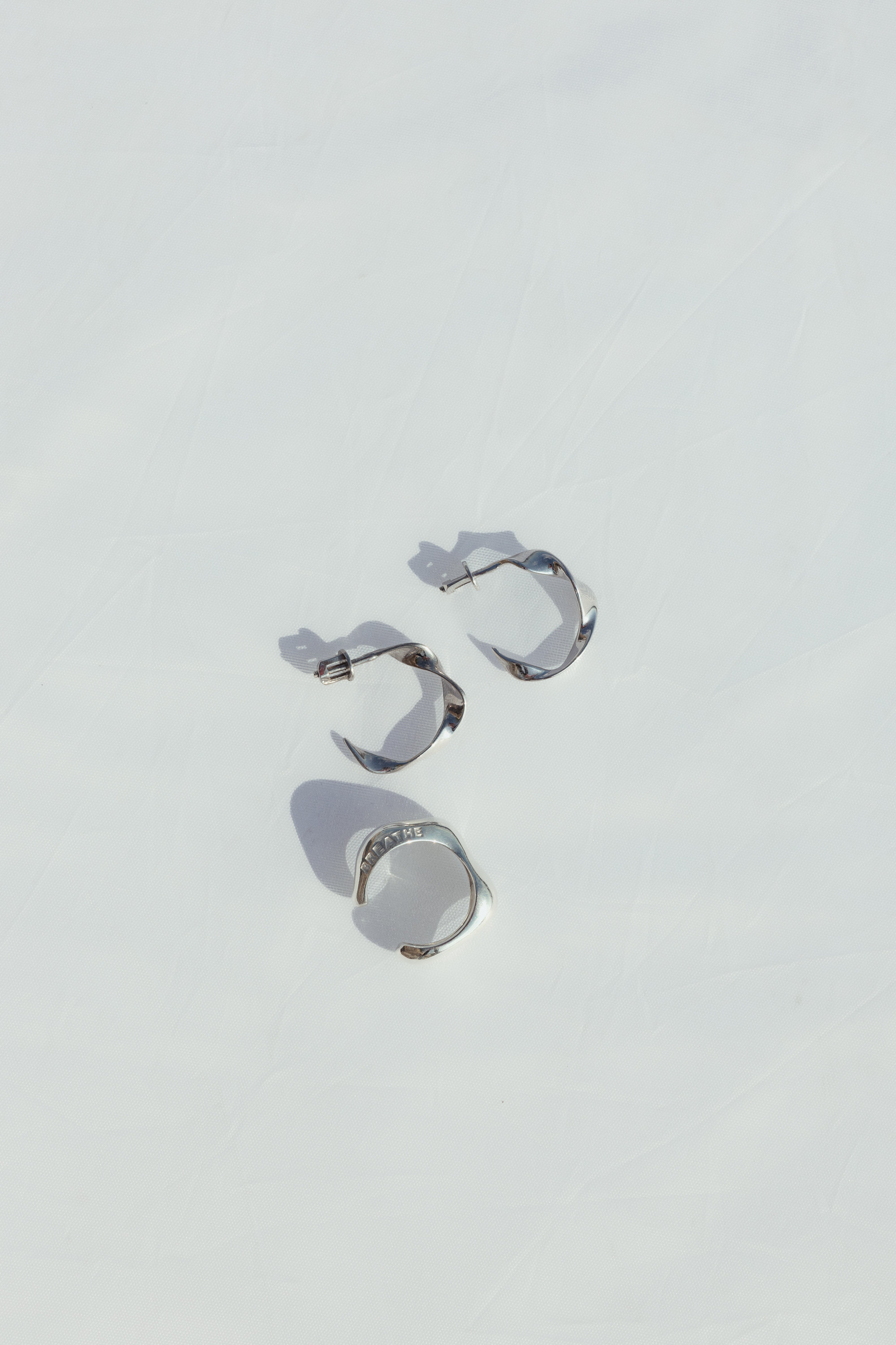 BREATHE earrings