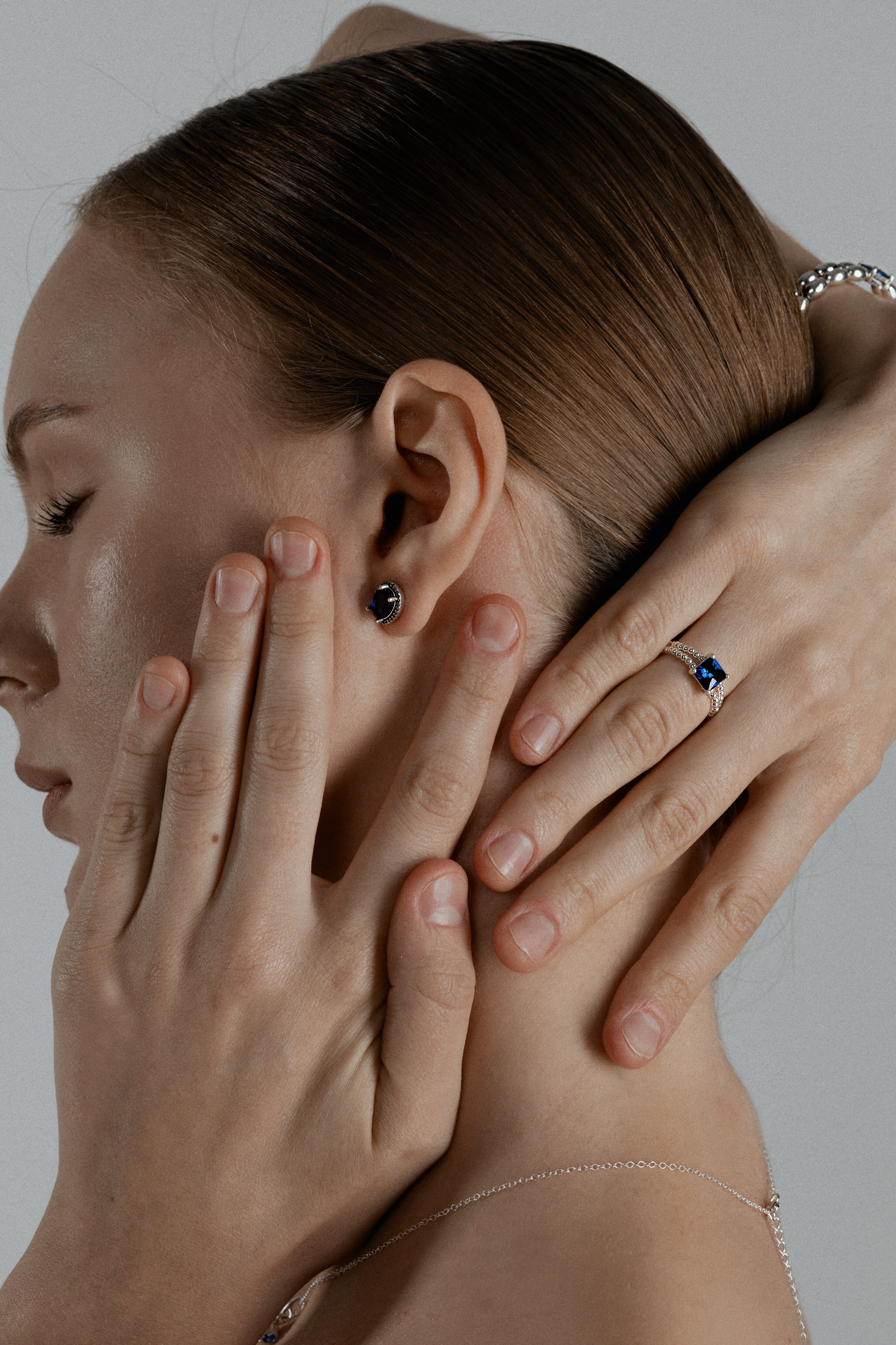 Sapphire Sphere ring